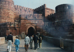 india97 agra1 agrafort1.JPG (43640 oCg)