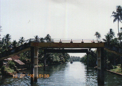 india97 alleppy3 bridge.JPG (40624 oCg)